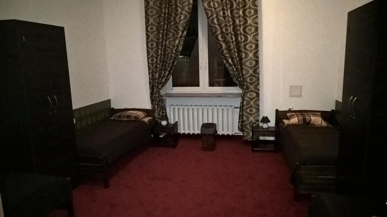 Hostel Maxim Варшава Екстериор снимка